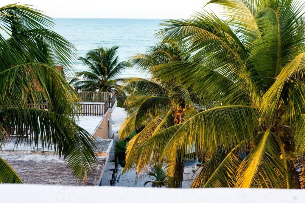 Costa Esmeralda El Cuyo Exterior photo