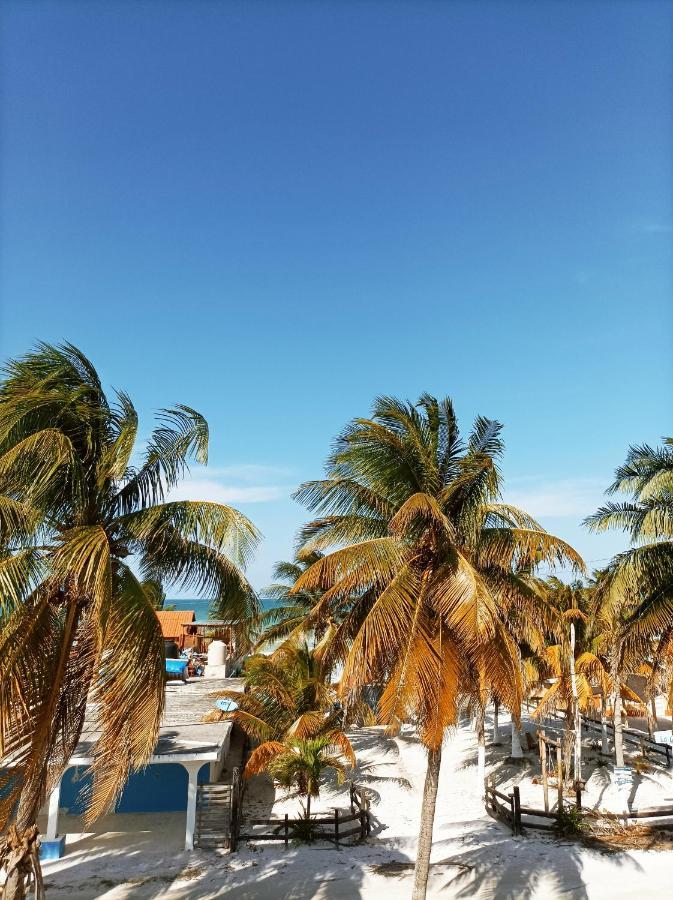 Costa Esmeralda El Cuyo Exterior photo